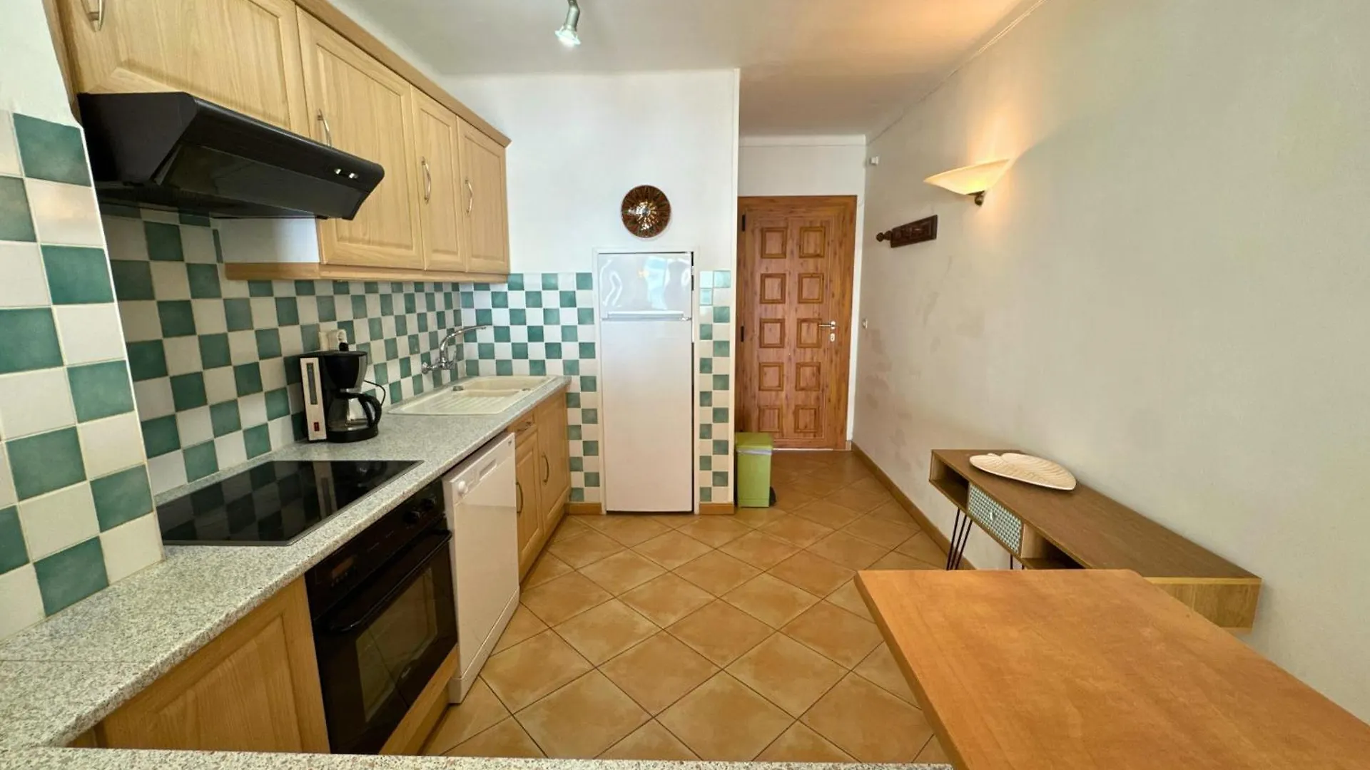Ibr-Europa 66 Apartment Roses 0*,